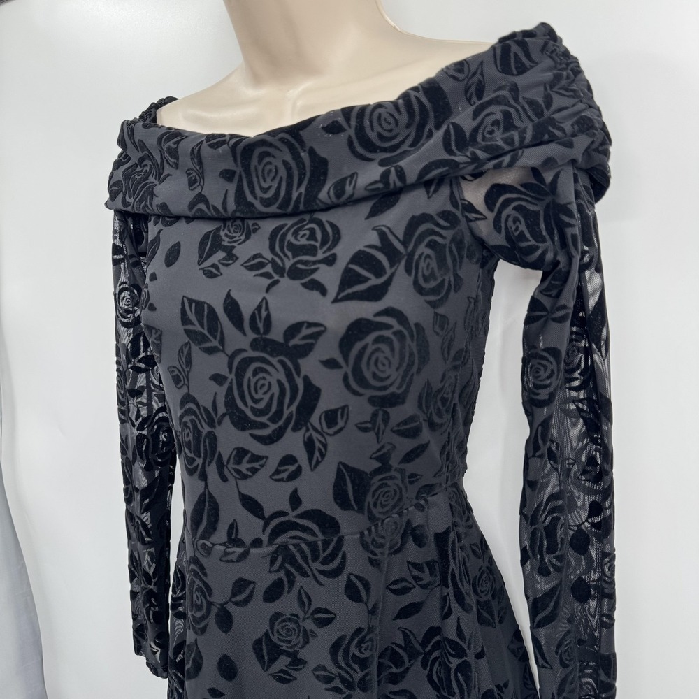 Wild Fable Dress Womens XS Black Off Shoulder Burnout Velvet Rose‎ Sheer Lined